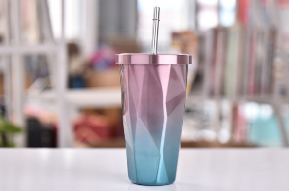 Vaso de acero inoxidable con aislamiento al vacío y color degradado