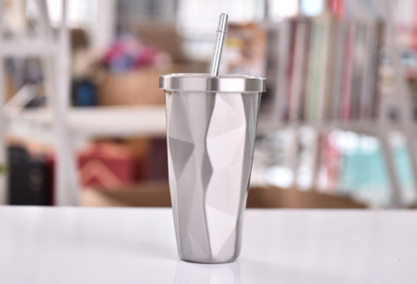 Vaso de acero inoxidable con aislamiento al vacío y color degradado