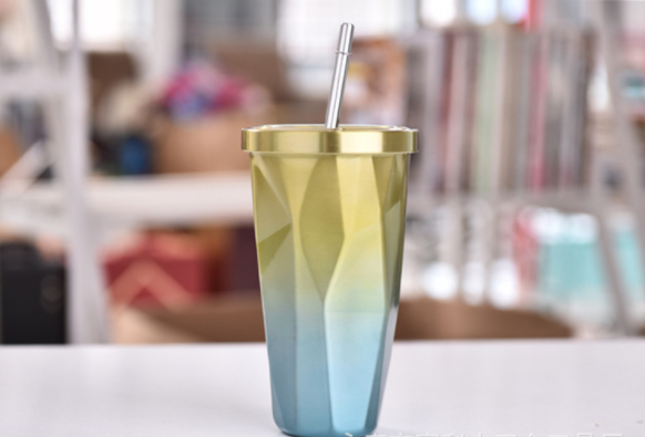 Vaso de acero inoxidable con aislamiento al vacío y color degradado